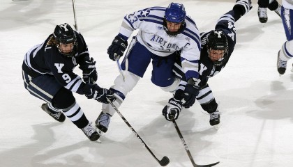 开云平台-中国反曲弓女队在射箭世界杯上海站获得团体冠军，中国反曲弓男子队员