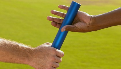 开云体育入口-赛季最具价值的防守瞬间集锦，赛季最佳防守球员